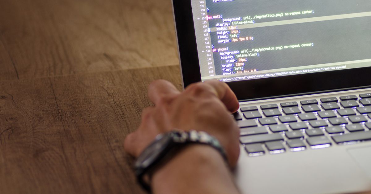 Programación desde cero con formación gratuita