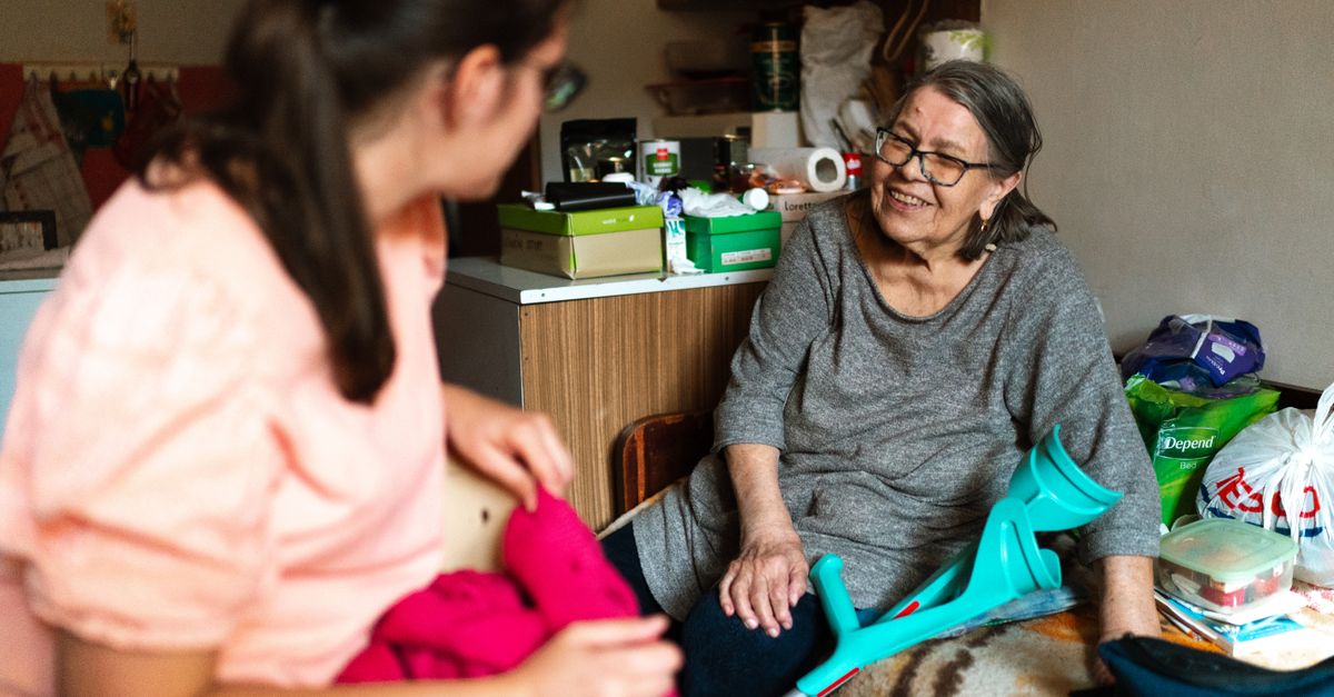 Cuidado del adulto mayor: formación y límites